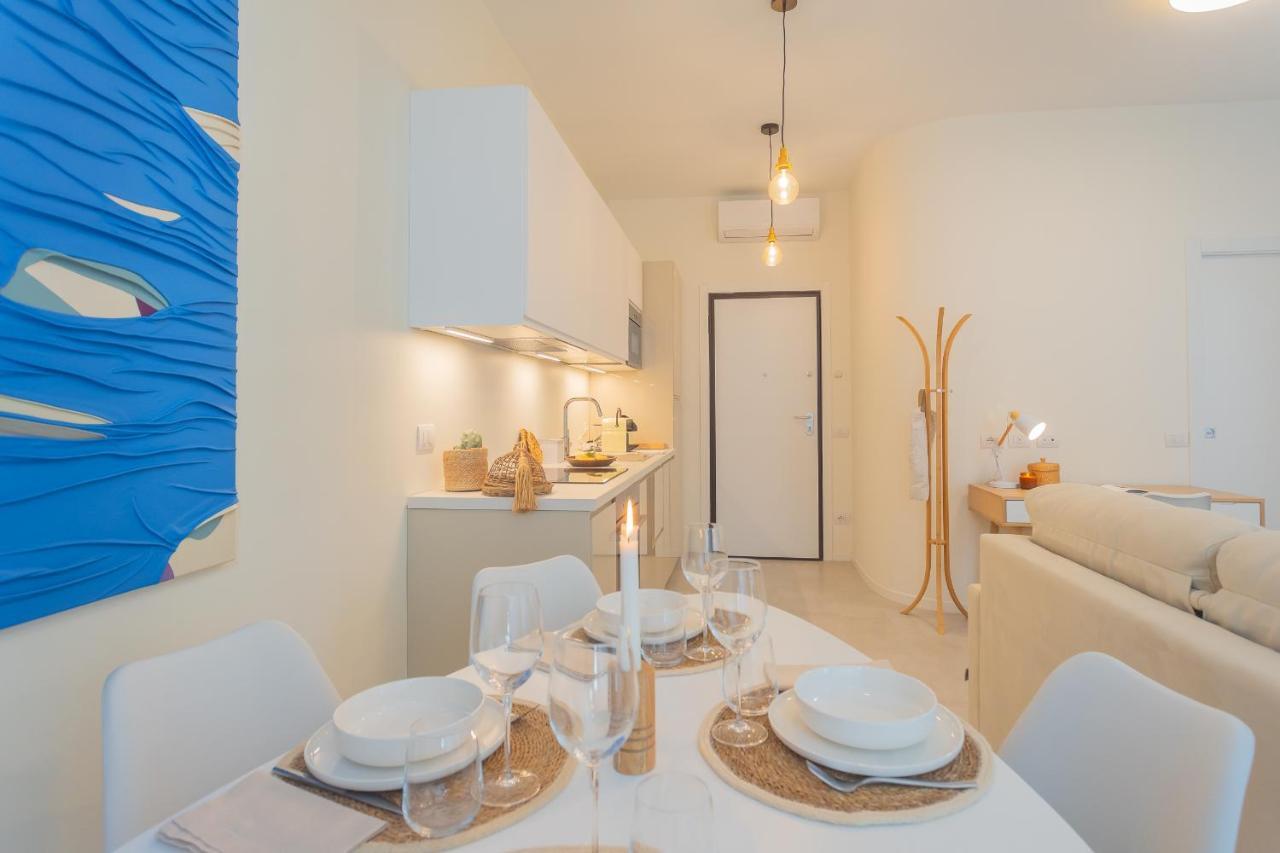 Enchanted Como Lake - City Apartment 2 By Rent All コモ エクステリア 写真
