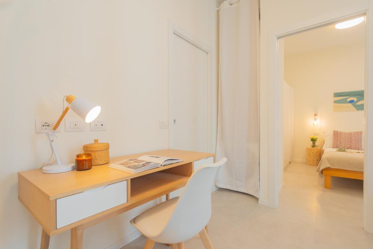 Enchanted Como Lake - City Apartment 2 By Rent All コモ エクステリア 写真
