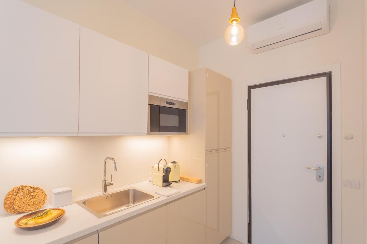 Enchanted Como Lake - City Apartment 2 By Rent All コモ エクステリア 写真